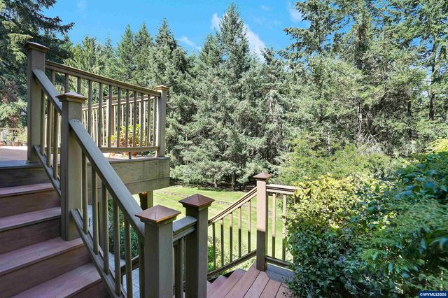 6135 Skyline Rd S, Salem, OR 97306