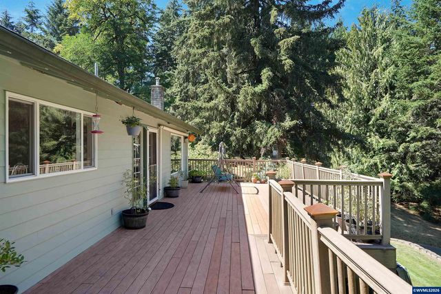6135 Skyline Rd S, Salem, OR 97306