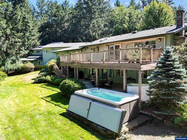 6135 Skyline Rd S, Salem, OR 97306