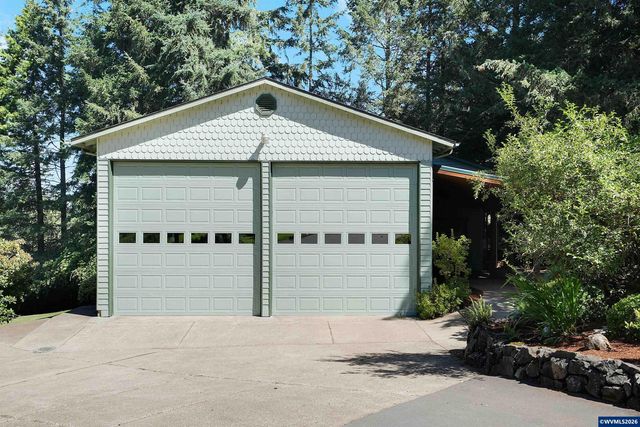 6135 Skyline Rd S, Salem, OR 97306