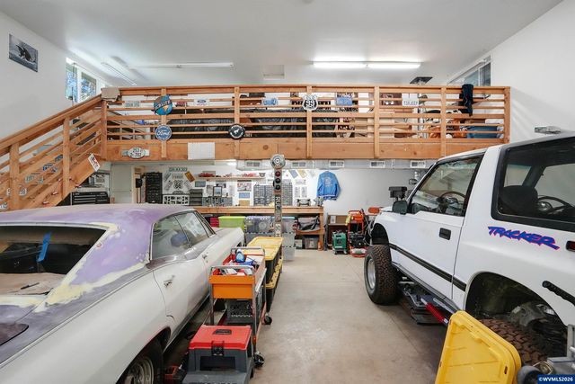 6135 Skyline Rd S, Salem, OR 97306