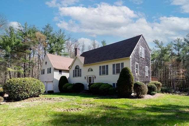 20 Dinahs Way, Wareham, MA 02571