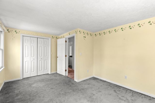 20 Dinahs Way, Wareham, MA 02571