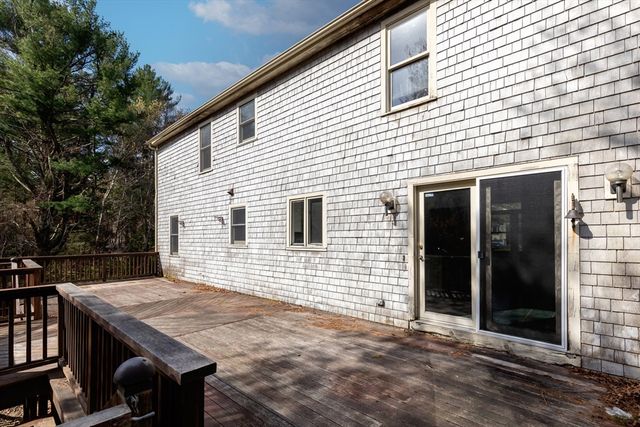 20 Dinahs Way, Wareham, MA 02571