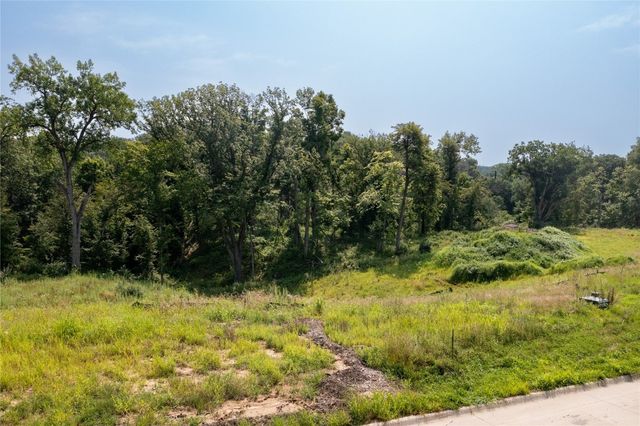 5309 Seminole Valley Trail NE, Cedar Rapids, IA 52411