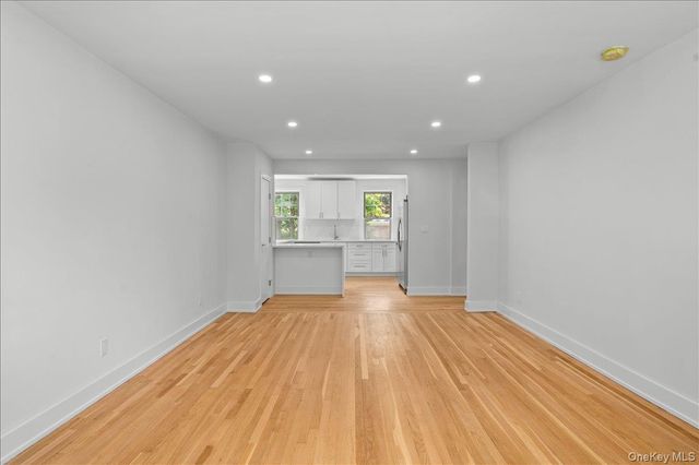 14 Soundview Avenue 1, White Plains, NY 10606