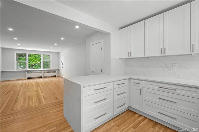 14 Soundview Avenue 1, White Plains, NY 10606