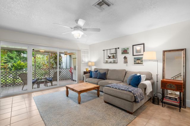 2116 NE 44TH Street, Lighthouse Point, FL 33064