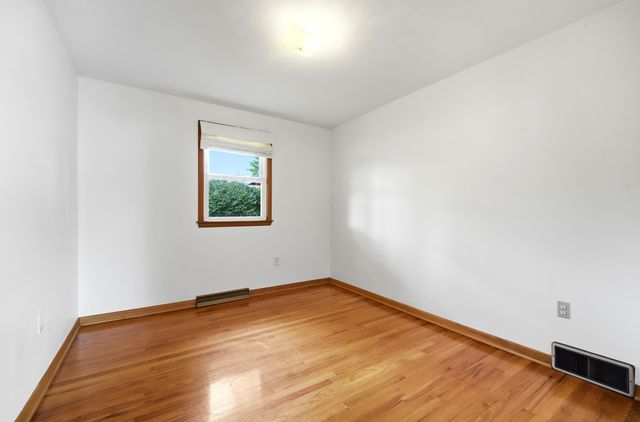 2277 CONCORDIA DR, Columbia, MO 65203