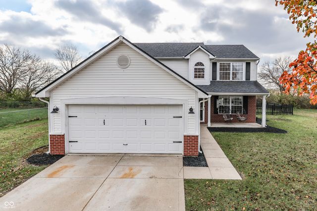 1023 Quarterhorse Run, Bargersville, IN 46106