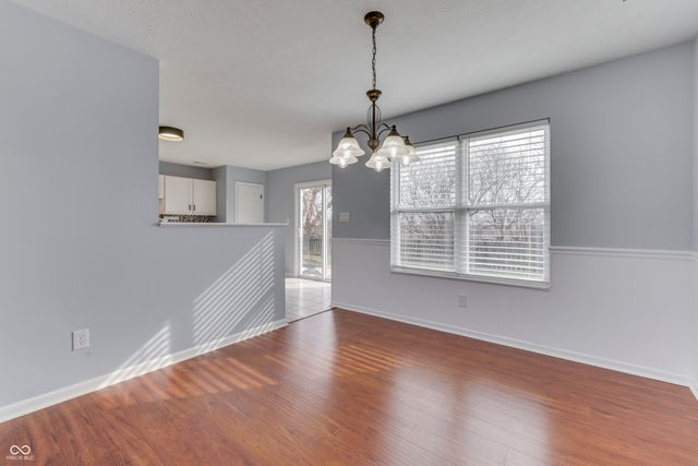 1023 Quarterhorse Run, Bargersville, IN 46106