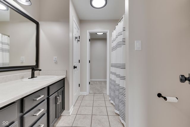 1023 Quarterhorse Run, Bargersville, IN 46106