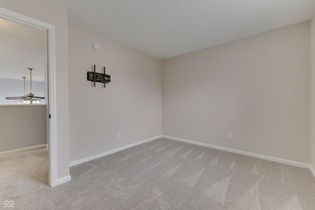 1023 Quarterhorse Run, Bargersville, IN 46106