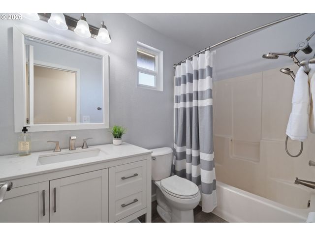 2626 Nw 37TH Ave, Camas, WA 98607