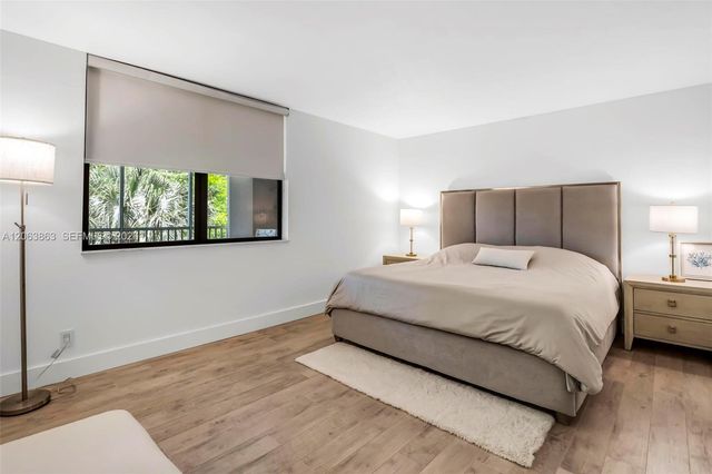 3350 NE 192nd Street 4Q-B, Aventura, FL 33180