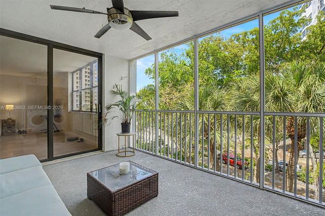 3350 NE 192nd Street 4Q-B, Aventura, FL 33180