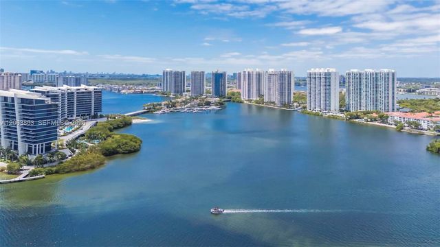 3350 NE 192nd Street 4Q-B, Aventura, FL 33180
