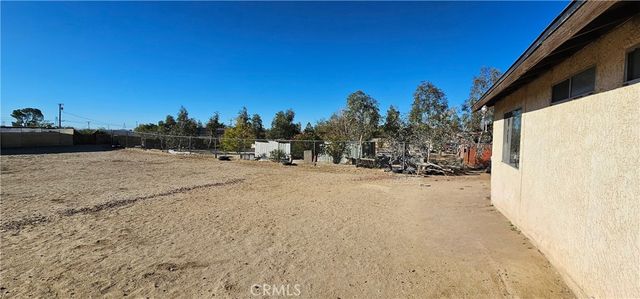 15638 Burwood, Victorville, CA 92394