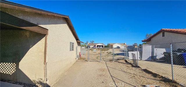 15638 Burwood, Victorville, CA 92394
