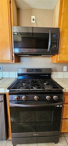 15638 Burwood, Victorville, CA 92394