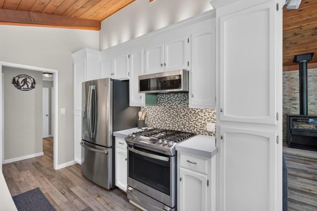 15551 Forest Hill Drive, Boulder Creek, CA 95006