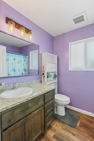 513 Barnum Drive, Phoenix, OR 97535