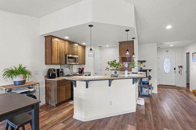 513 Barnum Drive, Phoenix, OR 97535