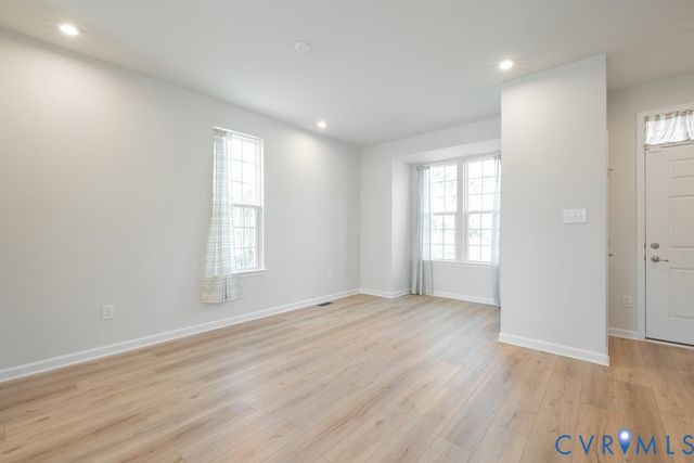 3131 Perdue Springs Dr, Chester, VA 23831
