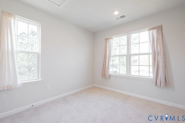 3131 Perdue Springs Dr, Chester, VA 23831