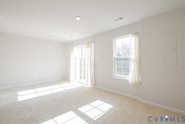 3131 Perdue Springs Dr, Chester, VA 23831