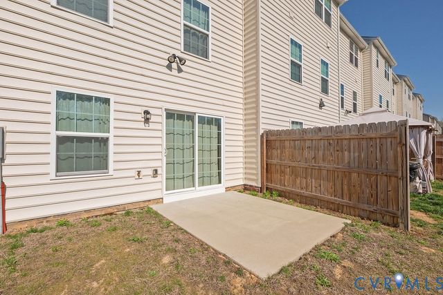3131 Perdue Springs Dr, Chester, VA 23831