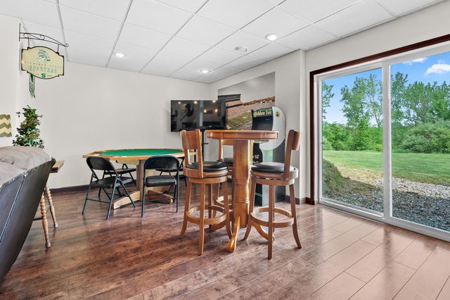39166 36th Avenue, Paw Paw, MI 49079