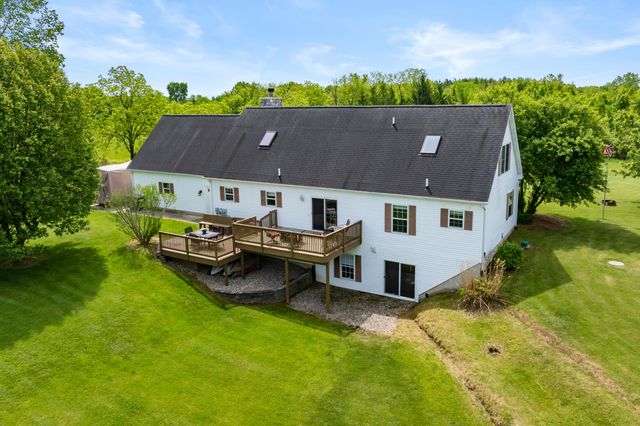 39166 36th Avenue, Paw Paw, MI 49079