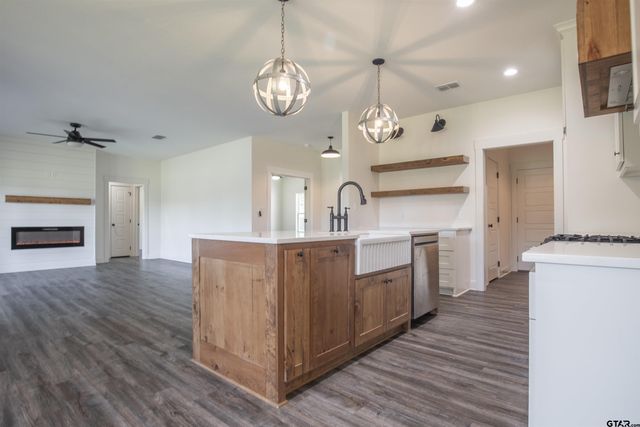 15207 CR 220, Tyler, TX 75707