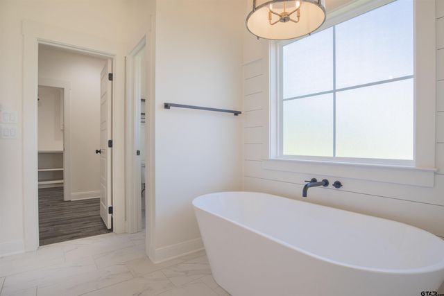 15207 CR 220, Tyler, TX 75707