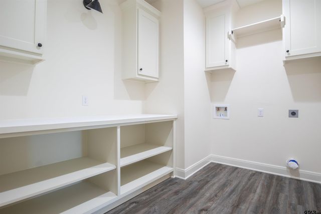 15207 CR 220, Tyler, TX 75707