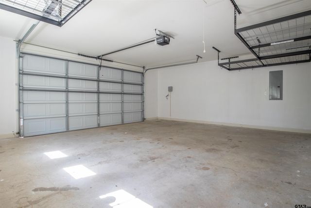 15207 CR 220, Tyler, TX 75707