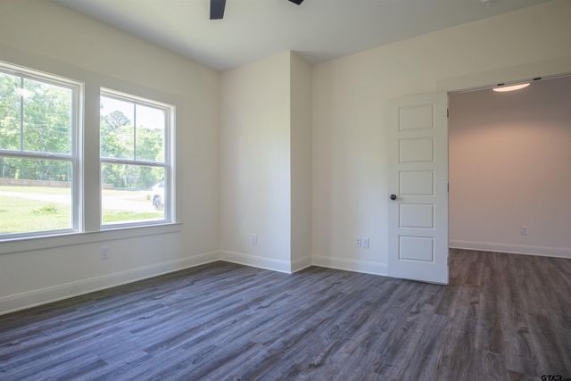 15207 CR 220, Tyler, TX 75707