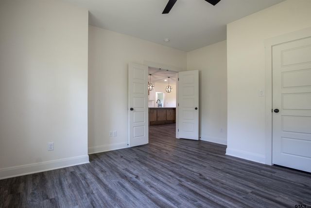 15207 CR 220, Tyler, TX 75707