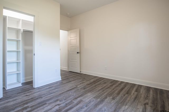 15207 CR 220, Tyler, TX 75707