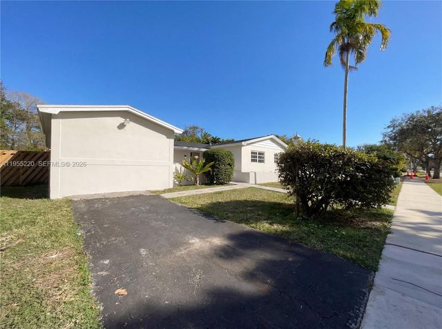 10001 SW 99th Avenue, Miami, FL 33176