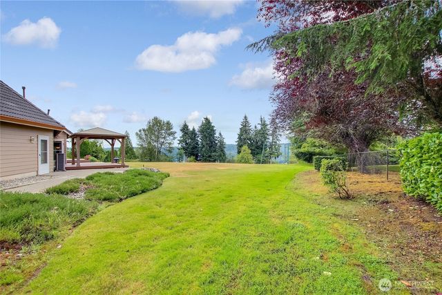 14801 136th Avenue E, Puyallup, WA 98374
