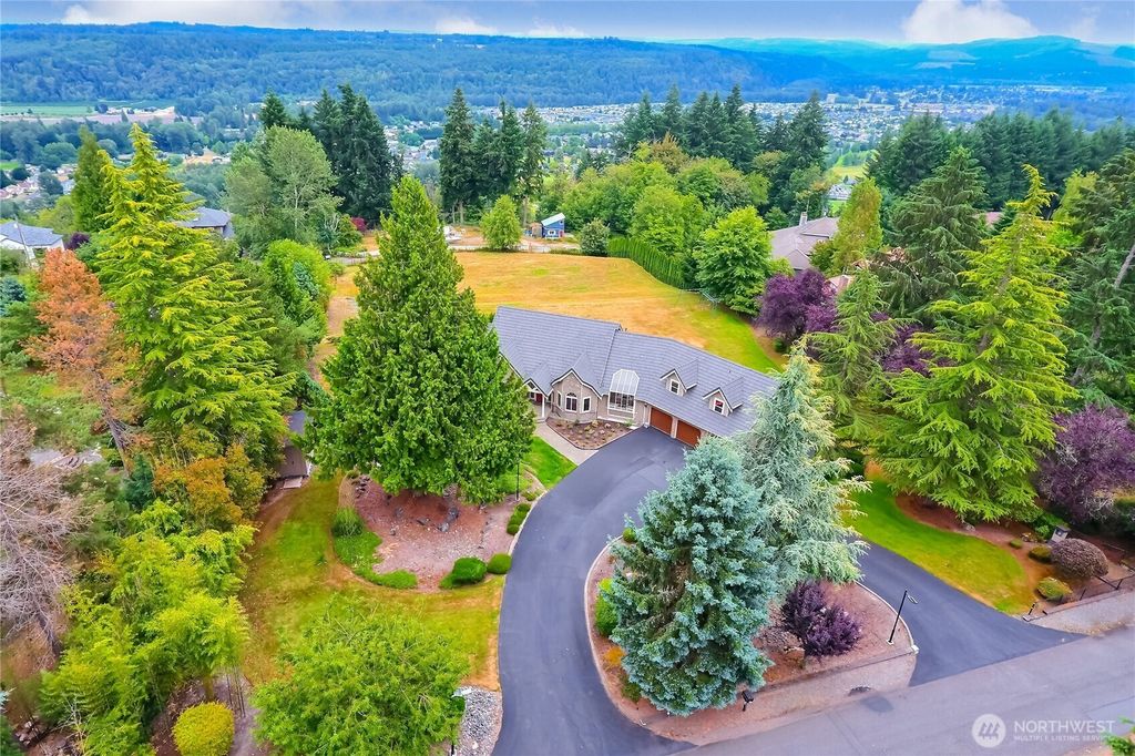 14801 136th Avenue E, Puyallup, WA 98374