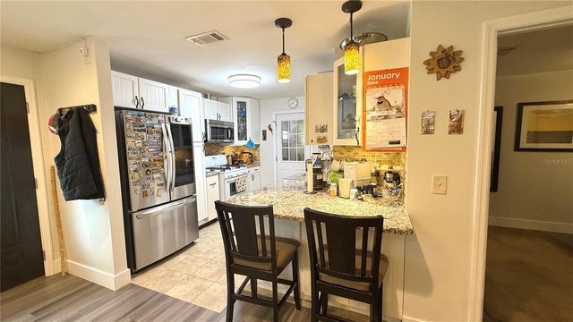 10515 MANASSAS CIR, Orlando, FL 32821