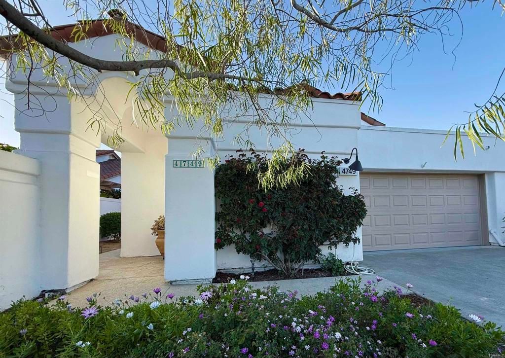 4749 Collinos Way, Oceanside, CA 92056
