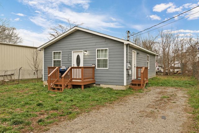 104 Southside St, Tullahoma, TN 37388