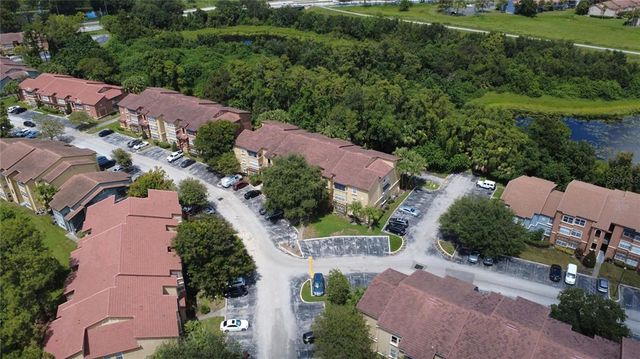 5124 CONROY ROAD 618, Orlando, FL 32811