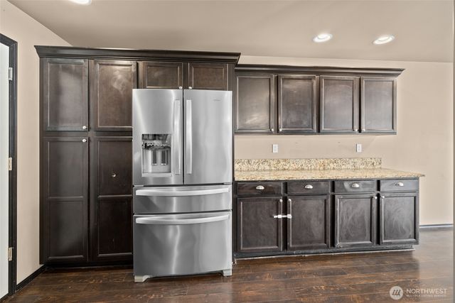 1617 SW Stremler Drive, Oak Harbor, WA 98277