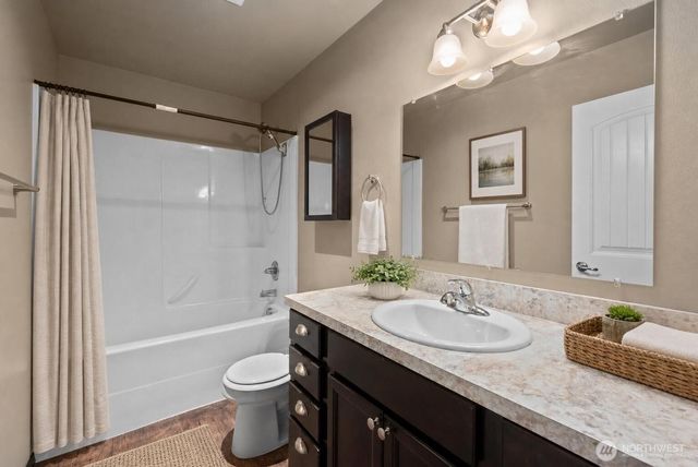 1617 SW Stremler Drive, Oak Harbor, WA 98277