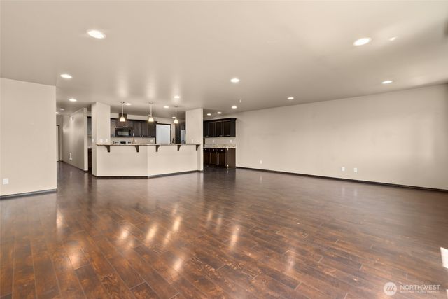 1617 SW Stremler Drive, Oak Harbor, WA 98277